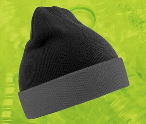 Result RC930X - Genanvendt beanie i akryl med kontrastflap